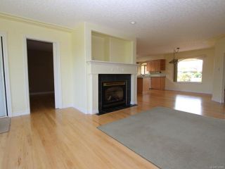 Photo 13: 944 Brooks Pl in COURTENAY: CV Courtenay East House for sale (Comox Valley)  : MLS®# 730969