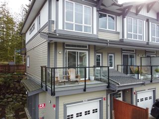 Photo 2: 5936 OLDMILL Lane in Sechelt: Sechelt District Townhouse for sale in "Edgewater at Porpoise Bay" (Sunshine Coast)  : MLS®# R2752204