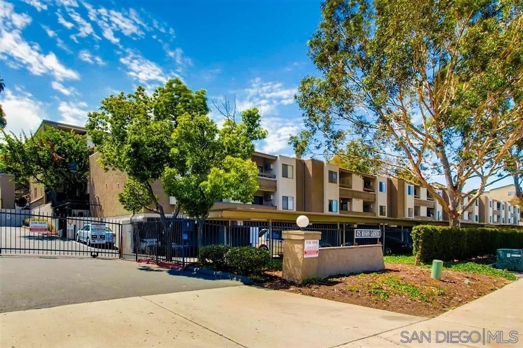 Main Photo: SAN DIEGO Condo for sale : 1 bedrooms : 6725 Mission Gorge Rd #105B