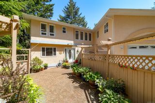 Photo 2: 729 Treanor Ave in Langford: La Florence Lake House for sale : MLS®# 932782
