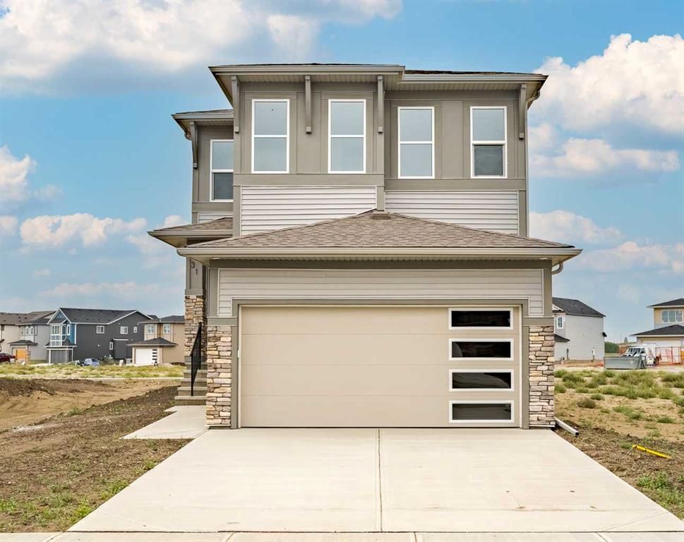 Main Photo: 31 Belvedere Green SE in Calgary: Belvedere Detached for sale : MLS®# A2075319
