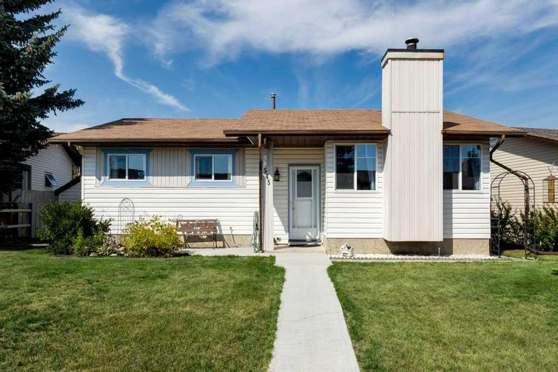 FEATURED LISTING: 545 Summerwood Place Southeast Airdrie