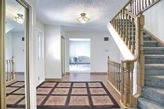 Photo 4: 24 Canata Close SW in Calgary: Canyon Meadows Detached for sale : MLS®# A1141238
