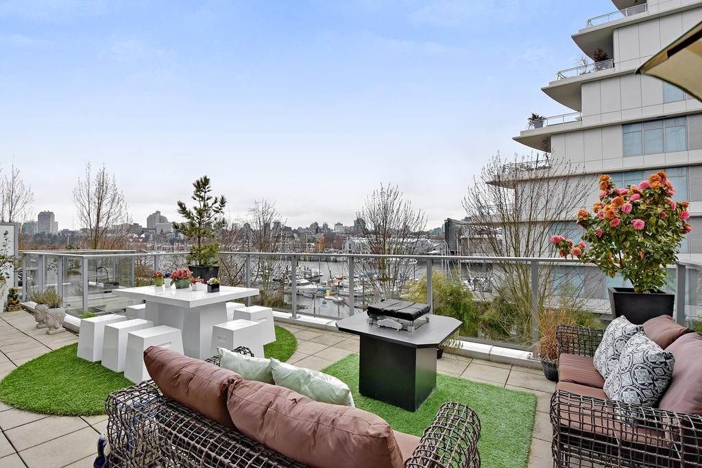 Main Photo: 303 633 KINGHORNE Mews in Vancouver: Yaletown Condo for sale in "ICON 1" (Vancouver West)  : MLS®# R2250016