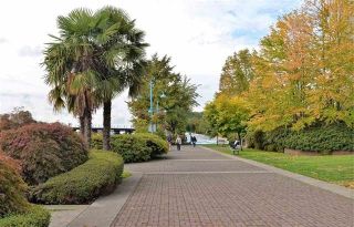 Photo 20: 1308 1 RENAISSANCE Square in New Westminster: Quay Condo for sale in "QUAY" : MLS®# R2234091