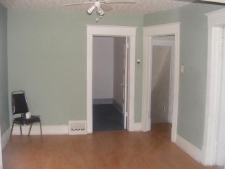 Photo 3: 586 CASTLE Avenue in WINNIPEG: East Kildonan Residential for sale (North East Winnipeg)  : MLS®# 1104183