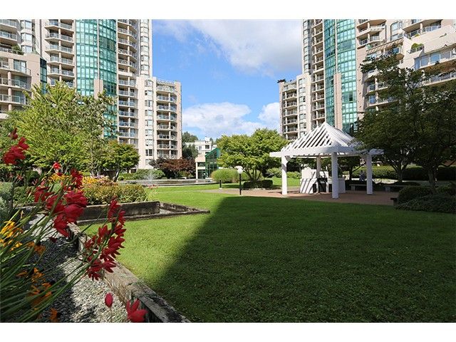Main Photo: # 403 1190 PIPELINE RD in Coquitlam: North Coquitlam Condo for sale : MLS®# V1026155