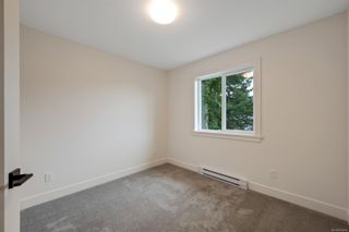 Photo 32: 977 Isabell Ave in Langford: La Walfred House for sale : MLS®# 952040
