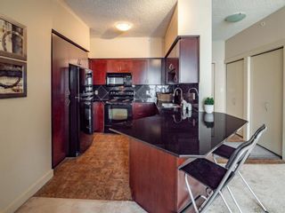 Photo 5: 1218 8710 Horton Road SW in Calgary: Haysboro Apartment for sale : MLS®# A1203186
