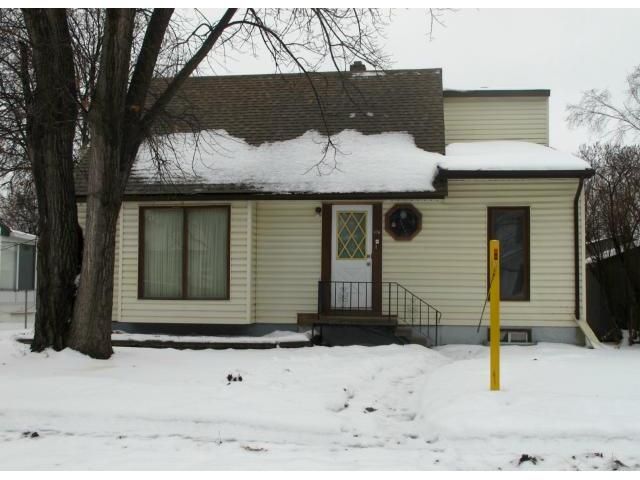 Main Photo:  in WINNIPEG: East Kildonan Residential for sale (North East Winnipeg)  : MLS®# 1223668