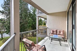 Photo 15: 208 1740 SOUTHMERE Crescent in Surrey: Sunnyside Park Surrey Condo for sale in "CAPSTAN WAY" (South Surrey White Rock)  : MLS®# R2234787