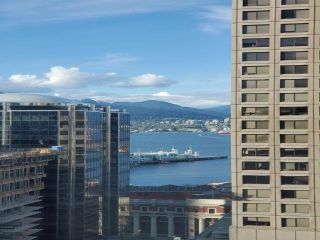 Photo 10: 1906 438 SEYMOUR Street in Vancouver: Downtown VW Condo for sale in "CONFERENCE PLAZA" (Vancouver West)  : MLS®# R2654188
