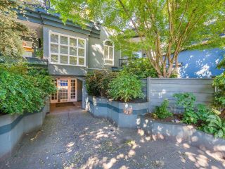 Photo 3: 108 1925 W 2ND Avenue in Vancouver: Kitsilano Condo for sale in "WINDGATE BEACHSIDE" (Vancouver West)  : MLS®# R2715831