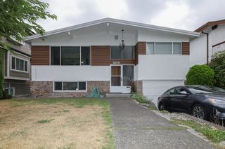 Photo 1: 3070 E 52ND Avenue in Vancouver: Killarney VE House for sale (Vancouver East)  : MLS®# R2611651