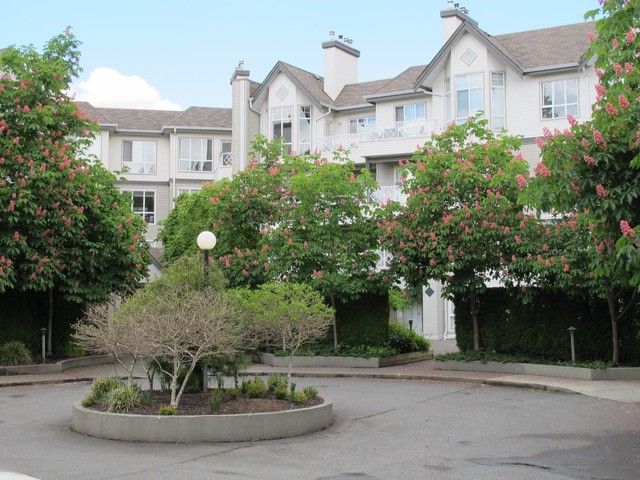 Main Photo: 219 9979 140TH Street in Surrey: Whalley Condo for sale (North Surrey)  : MLS®# F1312016