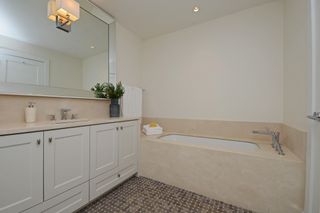 Photo 12: 1357 CHESTNUT Street in Vancouver: Kitsilano Townhouse for sale (Vancouver West)  : MLS®# R2336957