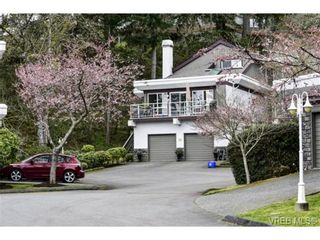 Photo 20: 15 1063 Valewood Trail in VICTORIA: SE Broadmead Row/Townhouse for sale (Saanich East)  : MLS®# 724712