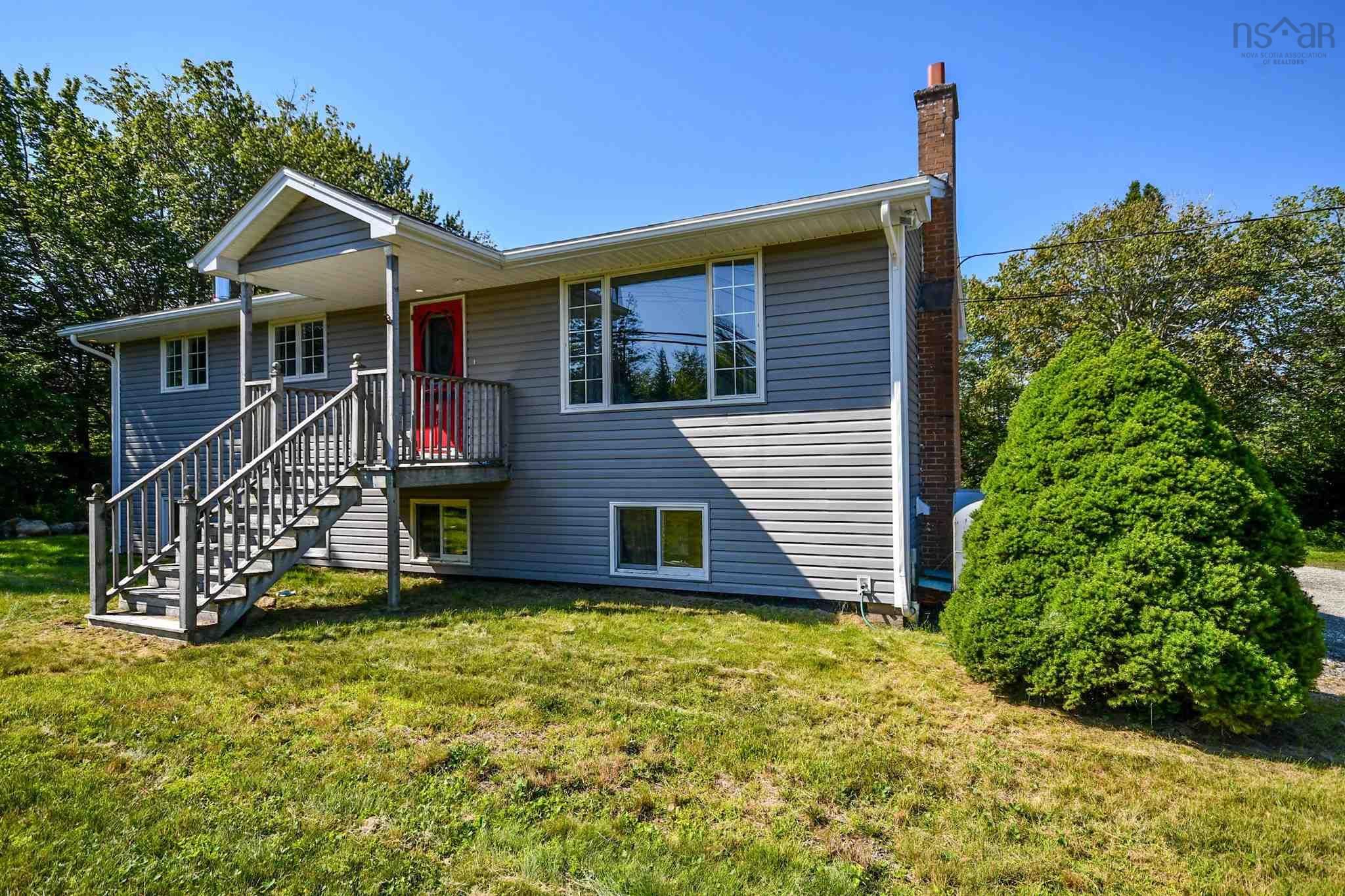 Photo 3: Photos: 193 Terence Bay Road in Whites Lake: 40-Timberlea, Prospect, St. Margaret`S Bay Residential for sale (Halifax-Dartmouth)  : MLS®# 202122068