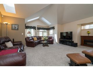 Photo 11: 31772 OLD YALE Road in Abbotsford: Abbotsford West House for sale : MLS®# R2399651