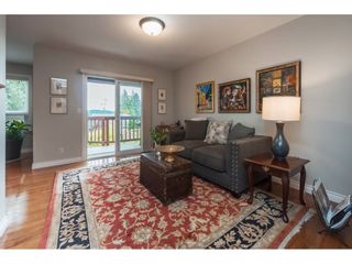 Photo 6: 1610 HEMLOCK Place in Port Moody: Mountain Meadows House for sale : MLS®# R2389571
