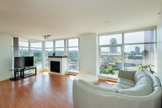 Photo 5: 1107 2289 YUKON Crescent in Burnaby: Brentwood Park Condo for sale in "WATERCOLORS" (Burnaby North)  : MLS®# R2308103