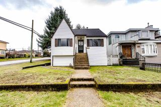 Photo 1: 2796 E 16TH Avenue in Vancouver: Renfrew Heights House for sale (Vancouver East)  : MLS®# R2435685