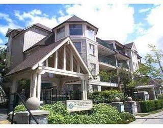 Photo 1: 202 211 12TH ST in New Westminster: Uptown NW Condo for sale in "DISCOVERY REACH" : MLS®# V612115