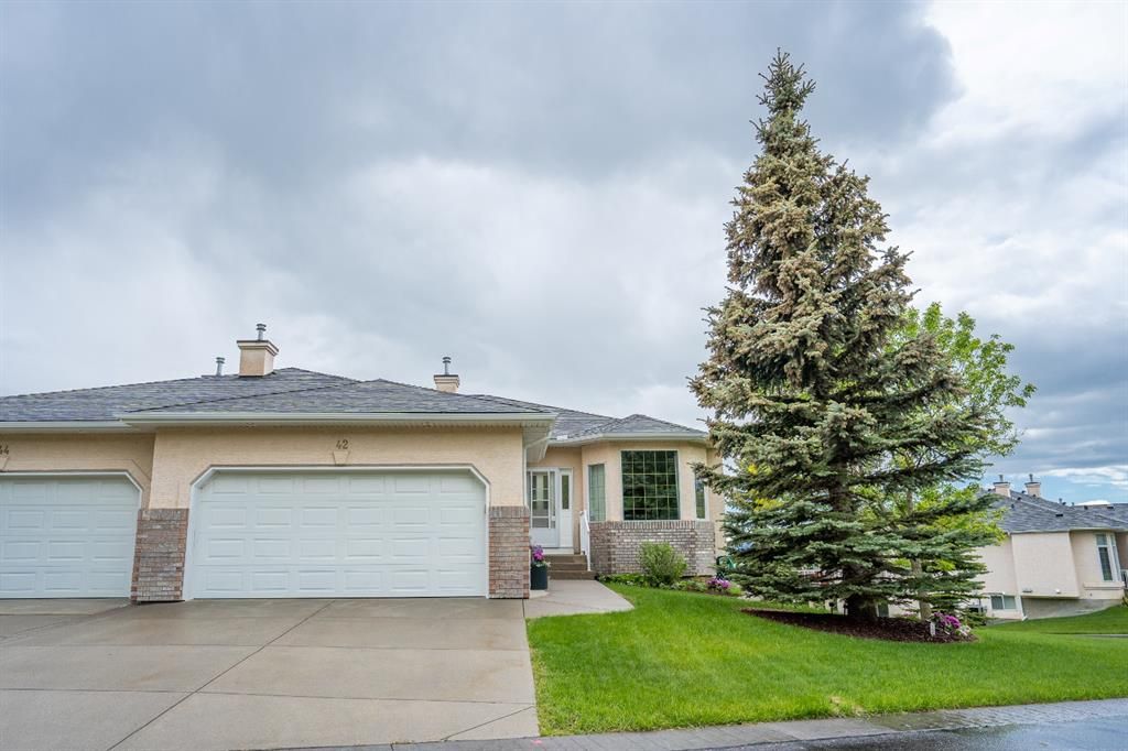 42  Eagleview Heights, Cochrane