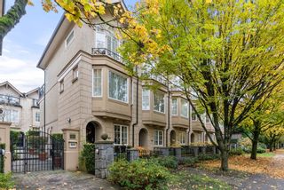 Photo 1: 920 W 13TH Avenue in Vancouver: Fairview VW Townhouse for sale in "BROWNSTONE" (Vancouver West)  : MLS®# R2832375