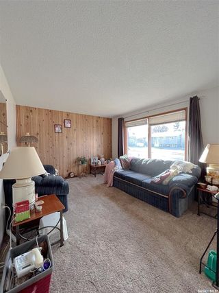 Photo 9: 1337 Gillmor Crescent in Prince Albert: Crescent Heights Residential for sale : MLS®# SK949847