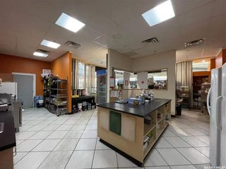 Photo 4: 18 2325 Preston Avenue South in Saskatoon: Nutana S.C. Commercial for sale : MLS®# SK902419