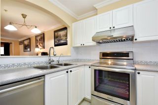 Photo 9: 95 6588 SOUTHOAKS Crescent in Burnaby: Highgate Condo for sale in "Tudor Grove" (Burnaby South)  : MLS®# R2242893