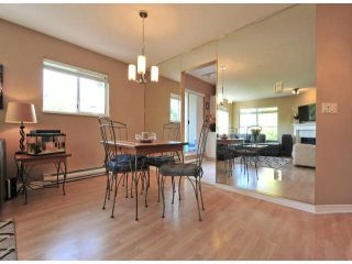 Photo 3: 312 15272 20TH Avenue in Surrey: King George Corridor Condo for sale in "Windsor Court" (South Surrey White Rock)  : MLS®# F1424168