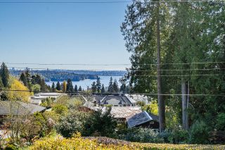 Photo 14: 1741 OTTAWA Avenue in West Vancouver: Ambleside House for sale : MLS®# R2873980