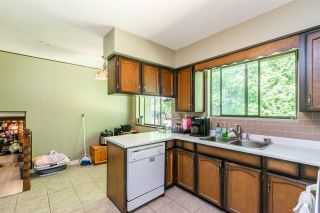 Photo 13: 8937 EDINBURGH Drive in Surrey: Queen Mary Park Surrey House for sale : MLS®# R2485380