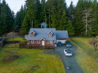 Photo 1: 5950 Beaver Harbour Rd in Port Hardy: NI Port Hardy House for sale (North Island)  : MLS®# 921484