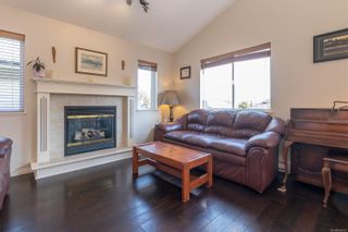 Photo 8: 4 Stoneridge Dr in View Royal: VR Hospital House for sale : MLS®# 924925