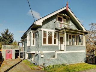 Photo 1: 214 Howe St in Victoria: Vi Fairfield West House for sale : MLS®# 899239