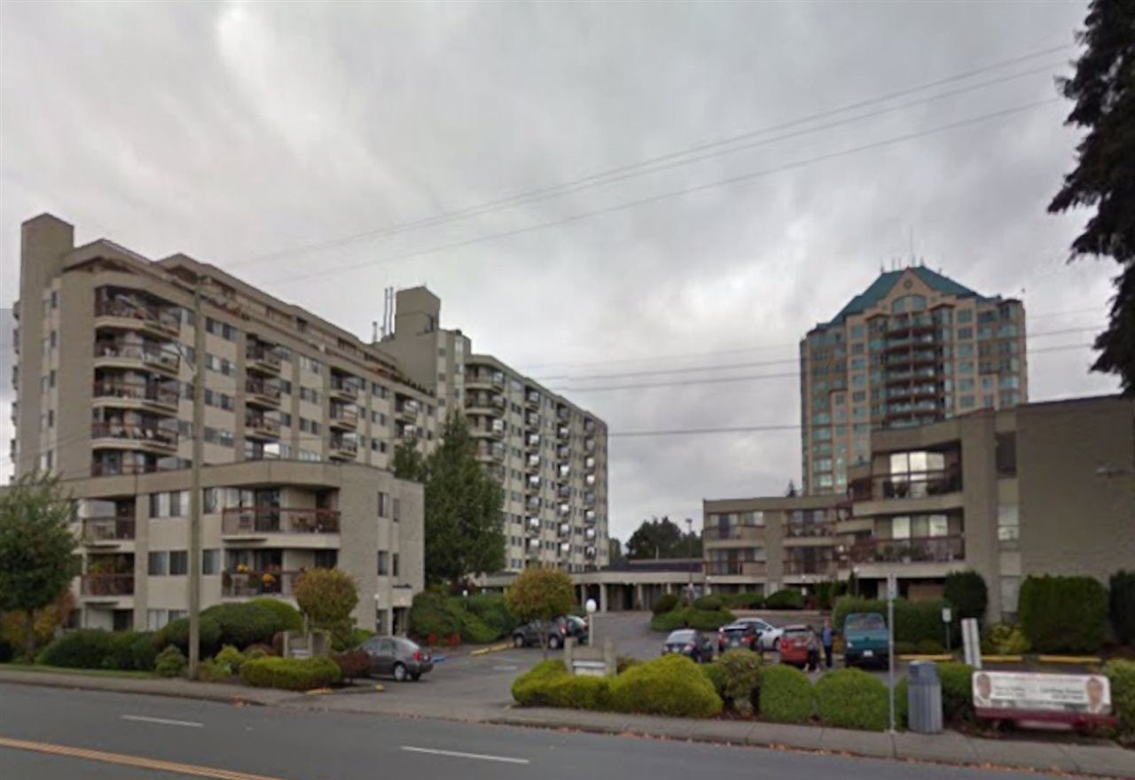 Main Photo: 207 31955 OLD YALE Road in Abbotsford: Abbotsford West Condo for sale in "EVERGREEN VILLAGE" : MLS®# R2217051