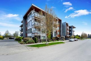 Photo 1: 209 3811 Rowland Ave in Saanich: SW Glanford Condo for sale (Saanich West)  : MLS®# 960606