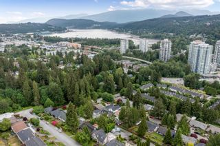 Photo 2: 3305 HENRY Street in Port Moody: Port Moody Centre House for sale : MLS®# R2684282