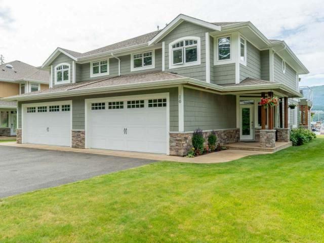 Main Photo: 16 3950 EXPRESS POINT ROAD: North Shuswap Half Duplex for sale (South East)  : MLS®# 159870