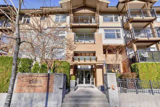 Photo 1: 309 500 KLAHANIE Drive in Port Moody: Port Moody Centre Condo for sale in "THE TIDES" : MLS®# R2521595