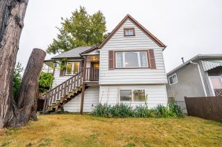 Photo 1: 2905 SKEENA Street in Vancouver: Renfrew Heights House for sale in "Renfrew Heights" (Vancouver East)  : MLS®# R2736525