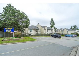 Photo 1: 205 32550 MACLURE Road in Abbotsford: Abbotsford West Townhouse for sale in "Clearbrook Village" : MLS®# R2760249