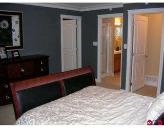 Photo 6: 36260 MCKEE Road in Abbotsford: Poplar Townhouse for sale in "King's Gate" : MLS®# F2619589