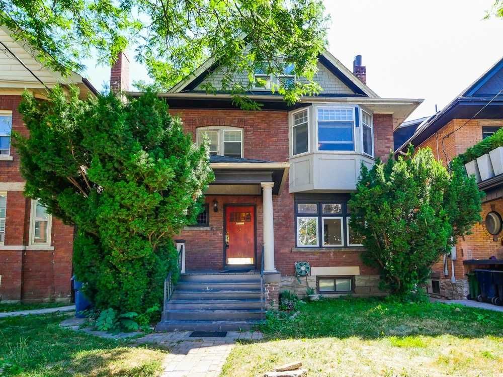 Main Photo: 321 St George Street in Toronto: Annex House (3-Storey) for sale (Toronto C02)  : MLS®# C5676643