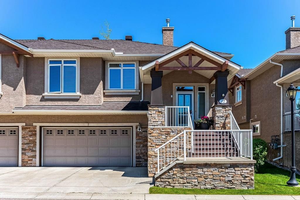 Main Photo: 22 DISCOVERY WOODS Villa SW in Calgary: Discovery Ridge Semi Detached for sale : MLS®# C4259210