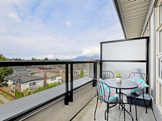Photo 3: 406 4550 FRASER Street in Vancouver: Fraser VE Condo for sale in "Century" (Vancouver East)  : MLS®# R2394359
