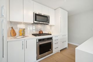 Photo 11: 2510 FRASER Street in Vancouver: Mount Pleasant VE Townhouse for sale in "Midtown Central" (Vancouver East)  : MLS®# R2869176